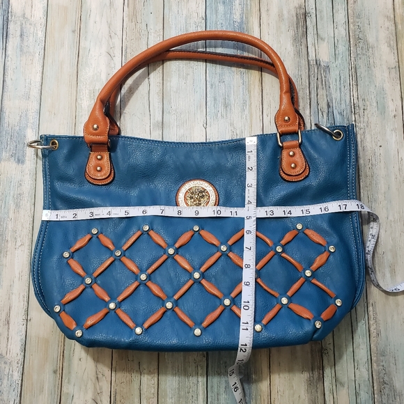 Big Purse! - Picture 3 of 14